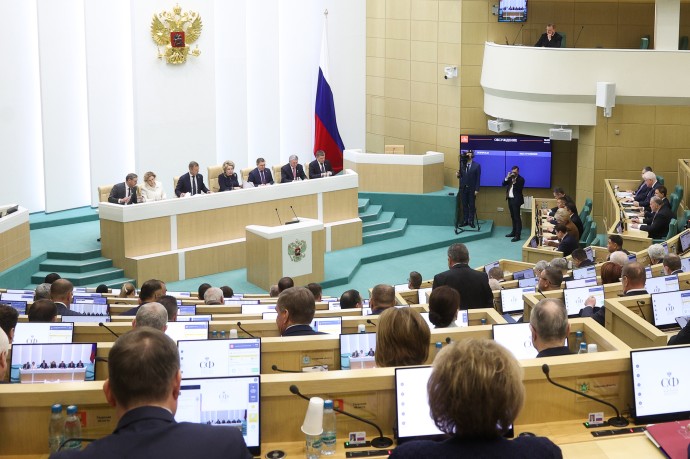 Матвиенко поздравила сенаторов-Героев Отечества с их праздником Матвиенко поздравила сенаторов-Героев Отечества с их праздником