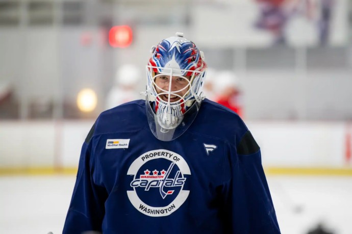 "Вашингтон" Овечкина экстренно вызвал завершившего в 2021 году карьеру вратаря