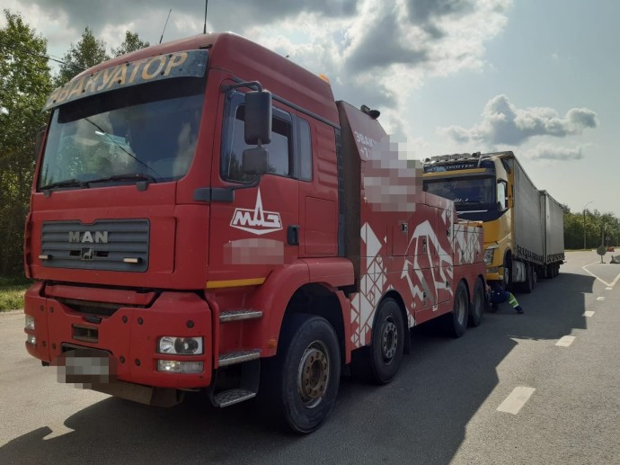 Тульские таможенники изъяли партию контрабанды на 14 млн рублей в Рязанской области Тульские таможенники изъяли партию контрабанды на 14 млн рублей в Рязанской области