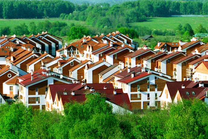 В СФ предложили поправить законопроект об управлении коттеджными посёлками В СФ предложили поправить законопроект об управлении коттеджными посёлками