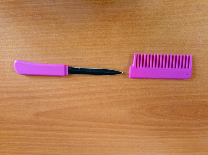 В Кирове женщина пыталась пронести нож в здание суда В Кирове женщина пыталась пронести нож в здание суда