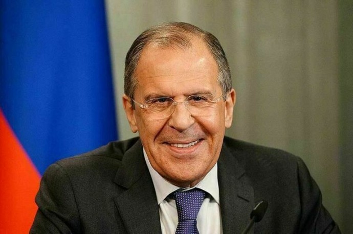 Путин в шутку назвал Лаврова империалистом из-за свитера с надписью СССР