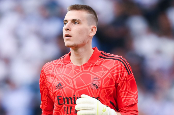 Вратарь Лунин отреагировал на слухи о том, что он отказывается играть за Украину Вратарь Лунин отреагировал на слухи о том, что он отказывается играть за Украину