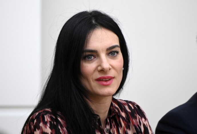 Елена Исинбаева накопила долгов на сумму более 2 миллионов рублей