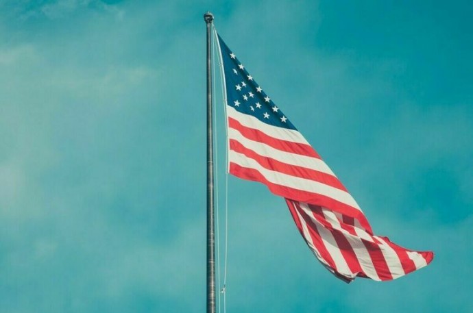 США на фоне ударов по Йемену усиливают свою группировку на Ближнем Востоке