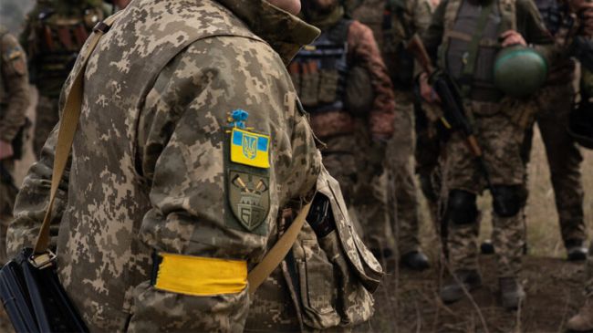 У Зеленского действительно нет карт — к осени воевать будет некому и нечем — нардеп