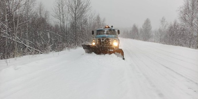 В выходные дороги Бурятии чистили от снега 108 машин В выходные дороги Бурятии чистили от снега 108 машин