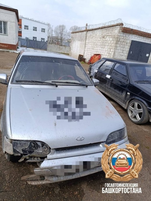 В Башкирии двое подростков угнали чужой автомобиль