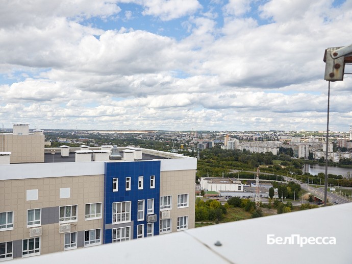 Белгородка спросила, почему дроны сбивают над Белгородом, а не у границы