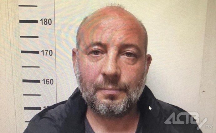 Подозреваемого в нарушении ПДД продолжают искать на Сахалине