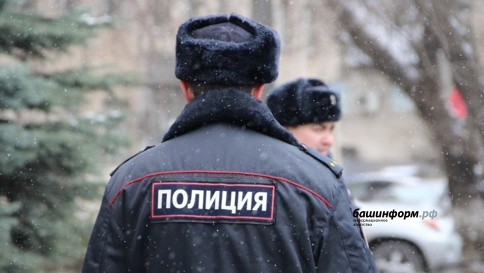 В Уфе мужчина незаконно проник в дом бывшей жены и угрожал ей убийством