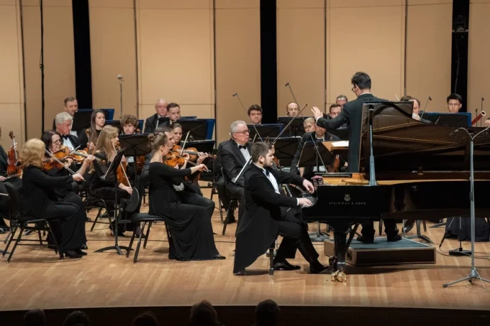 Великие фортепианные концерты: в Московской филармонии прозвучали произведения Бетховена и Брамса Великие фортепианные концерты: в Московской филармонии прозвучали произведения Бетховена и Брамса