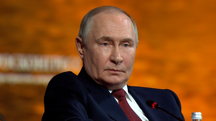 Владимир Путин освободил Геннадия Лопатина от должности заместителя генерального прокурора Владимир Путин освободил Геннадия Лопатина от должности заместителя генерального прокурора