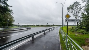 Марат Хуснуллин: Порядка 250 светофоров и свыше 30 тыс. дорожных знаков установлено по нацпроекту «Инфраструктура для жизни» с начала года Марат Хуснуллин: Порядка 250 светофоров и свыше 30 тыс. дорожных знаков установлено по нацпроекту «Инфраструктура для жизни» с начала года