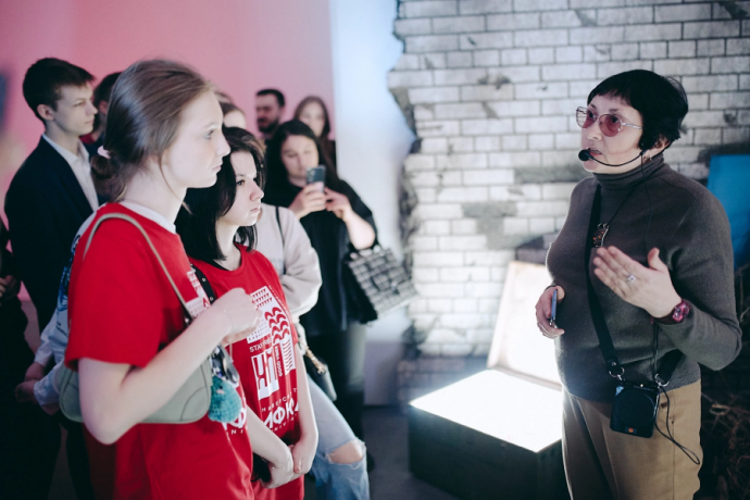 Сергунина: Для молодых москвичей подготовили серию экскурсий «Маршруты Победы»