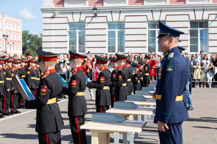 В Тульском СВУ прошла церемония посвящения в суворовцы