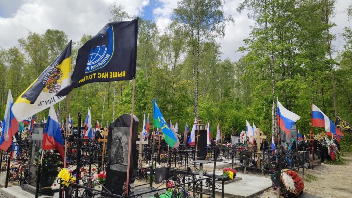 На кладбищах Пензы за восемь месяцев похоронили около трех тысяч человек На кладбищах Пензы за восемь месяцев похоронили около трех тысяч человек