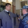 В Благовещенске мужчина явился в суд с газовым баллоном