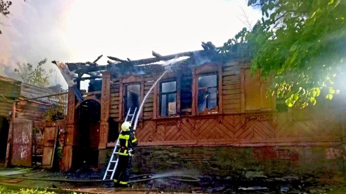 В центре Тулы горело неэксплуатируемое здание