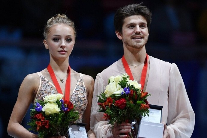 Степанова и Букин не смогут выступить на контрольных прокатах сборной России Степанова и Букин не смогут выступить на контрольных прокатах сборной России