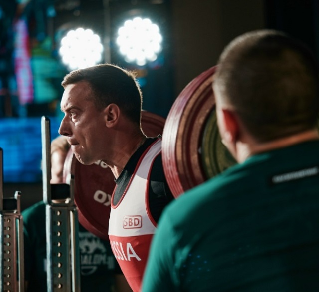 Андрей Инин из Мордовии завоевал серебро Кубка России по пауэрлифтингу Андрей Инин из Мордовии завоевал серебро Кубка России по пауэрлифтингу