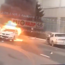 В центре Курска после столкновения загорелись два автомобиля, есть пострадавший