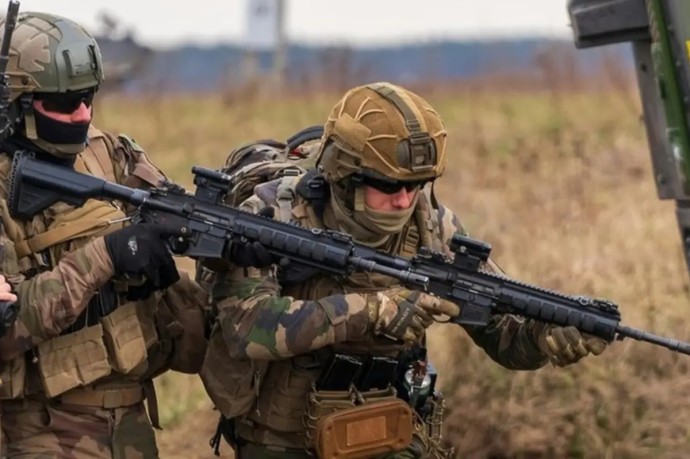 В ФСБ обвинили спецслужбы Британии в руководстве операцией «Паутина» В ФСБ обвинили спецслужбы Британии в руководстве операцией «Паутина»