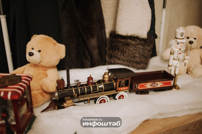 Астраханские таможенники остановили фуру с 7,5 тоннами «серых» игрушек