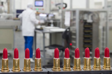 Производители декоративной косметики могут получить налоговые льготы