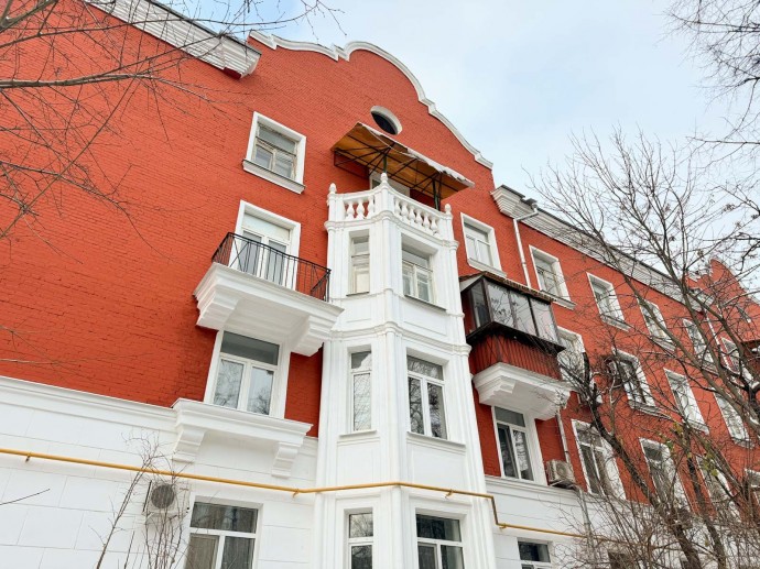 Почти 400 домов красного цвета капитально отремонтировали в столице за 10 лет