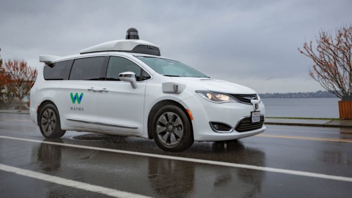 Клиенты такси в Майами в 20% случаев выбирают беспилотные Waymo