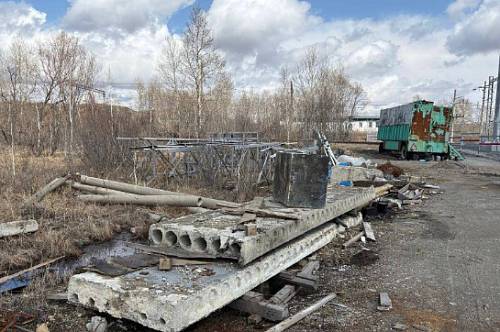 В Приамурье оштрафовали сотрудника организации за несанкционированную свалку на подстанции Бурея В Приамурье оштрафовали сотрудника организации за несанкционированную свалку на подстанции Бурея