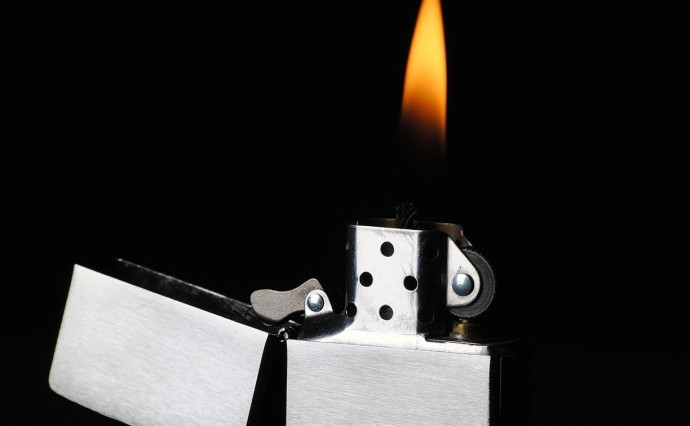 Украл деньги и отправился в клуб: продолжение приключений похитителя зажигалок на Сахалине Украл деньги и отправился в клуб: продолжение приключений похитителя зажигалок на Сахалине