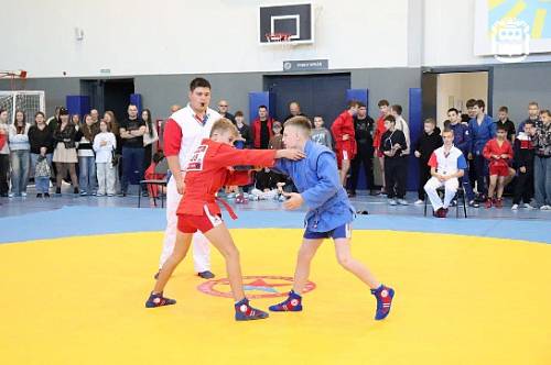 Памятный турнир по самбо собрал порядка 150 спортсменов в Магдагачах