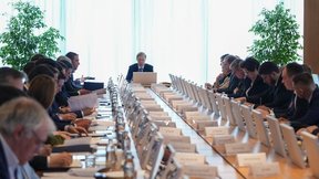 Денис Мантуров провёл заседание Государственной комиссии по противодействию незаконному обороту промышленной продукции