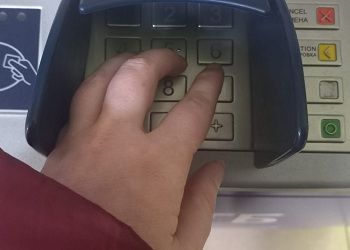 Дроппер из Приамурья вернет жителям Хакасии украденные деньги