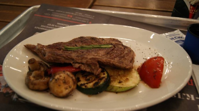 Кафе восточной кухни в центре Перми выставлено на продажу за 15 млн рублей Кафе восточной кухни в центре Перми выставлено на продажу за 15 млн рублей