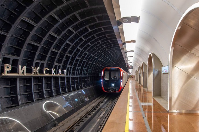 Твой рисунок в космосе: школьников приглашают поучаствовать в конкурсе к 90-летию московского метро