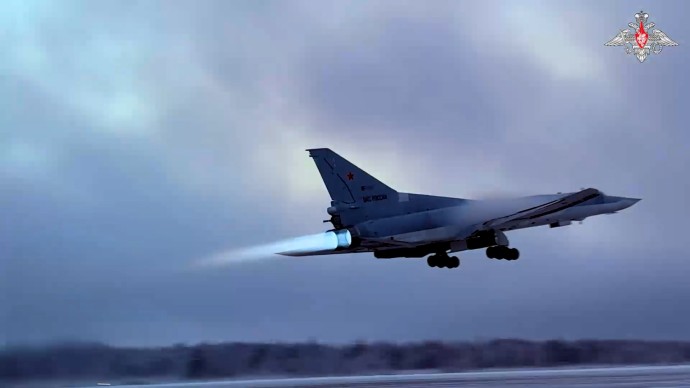 Российские бомбардировщики планово пролетели над Балтикой