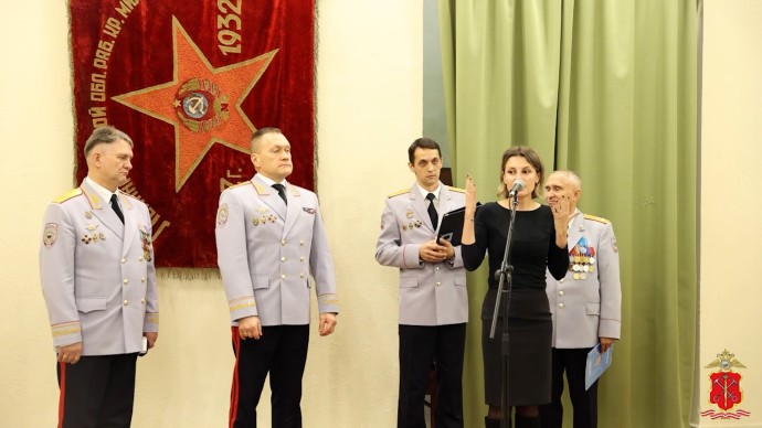 В Культурном центре ГУ МВД России открылась историческая выставка, посвященная работе милиции в здании Главного штаба В Культурном центре ГУ МВД России открылась историческая выставка, посвященная работе милиции в здании Главного штаба