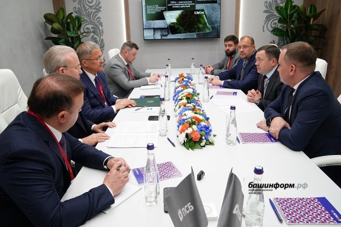 На ПМЭФ обсудили строительство второй очереди межвузовского кампуса в Уфе