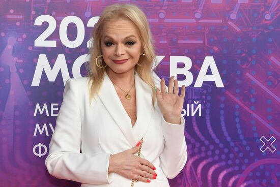 Костромичи поклялись стеречь свои квартиры от Долиной до сегодняшнего решения