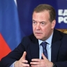 Необходимо систематизировать работу по защите РФ от санкций — Медведев