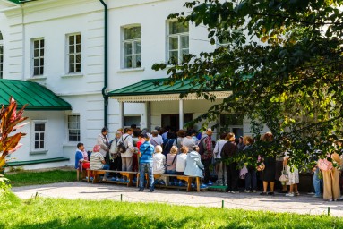 В Ясной Поляне – день открытых дверей: как празднуют день рождения Льва Толстого на его родине