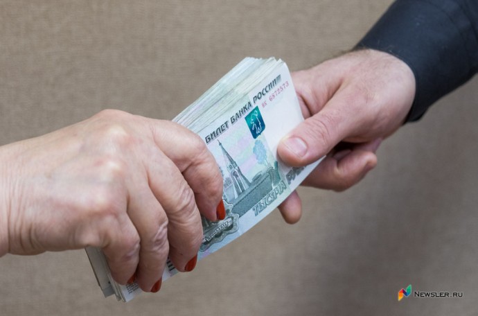 В Кирове у чиновницы требуют через суд изъять более 5 млн рублей