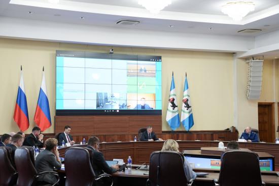 Последствия урагана продолжают ликвидировать в Иркутской области