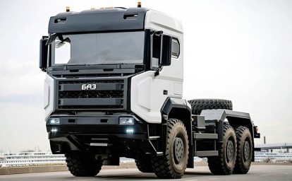 Сборочная линия грузовиков БАЗ в Санкт-Петербурге готовится к началу работы