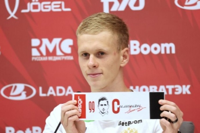 В "Фиорентине" назвали нереальным переход Кисляка В "Фиорентине" назвали нереальным переход Кисляка