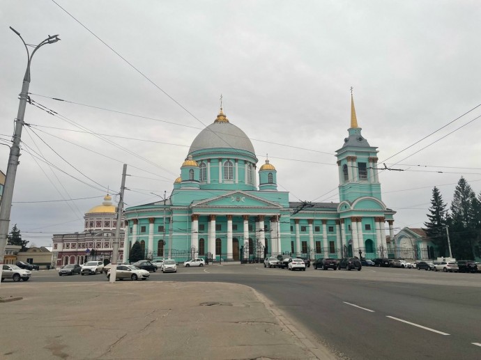 В Курск доставили Благодатный огонь из Иерусалима