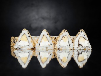 Спрос на онигири в России вырос на 30 процентов за год — аналитики